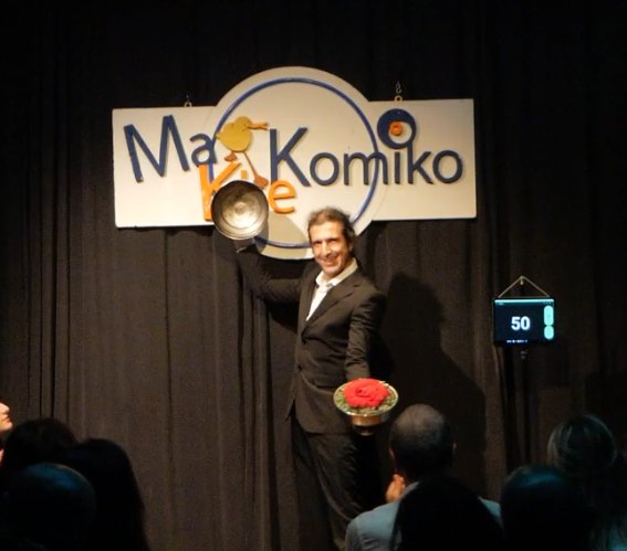 Andrea Corvo — cabaret comico magia