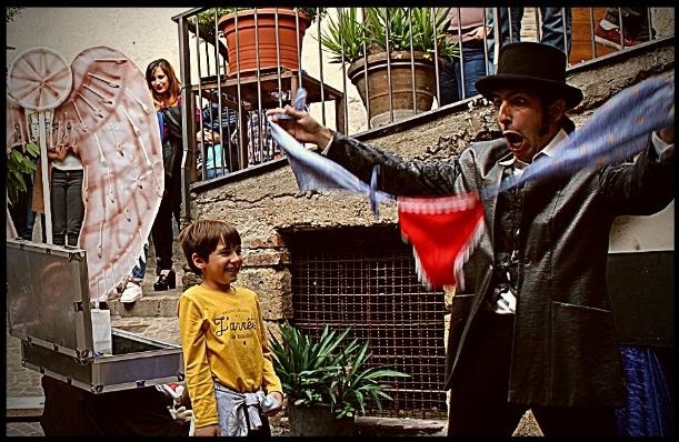 Andrea Corvo — Vincent Deuxième, magia comica